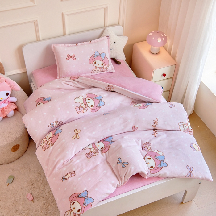 91家纺网 家纺一手货源 找家纺 吉咪兔家纺 2024新品正版三丽鸥库洛米美乐蒂牛奶绒幼儿园被子三件套保暖被褥六件套 魔法美乐蒂