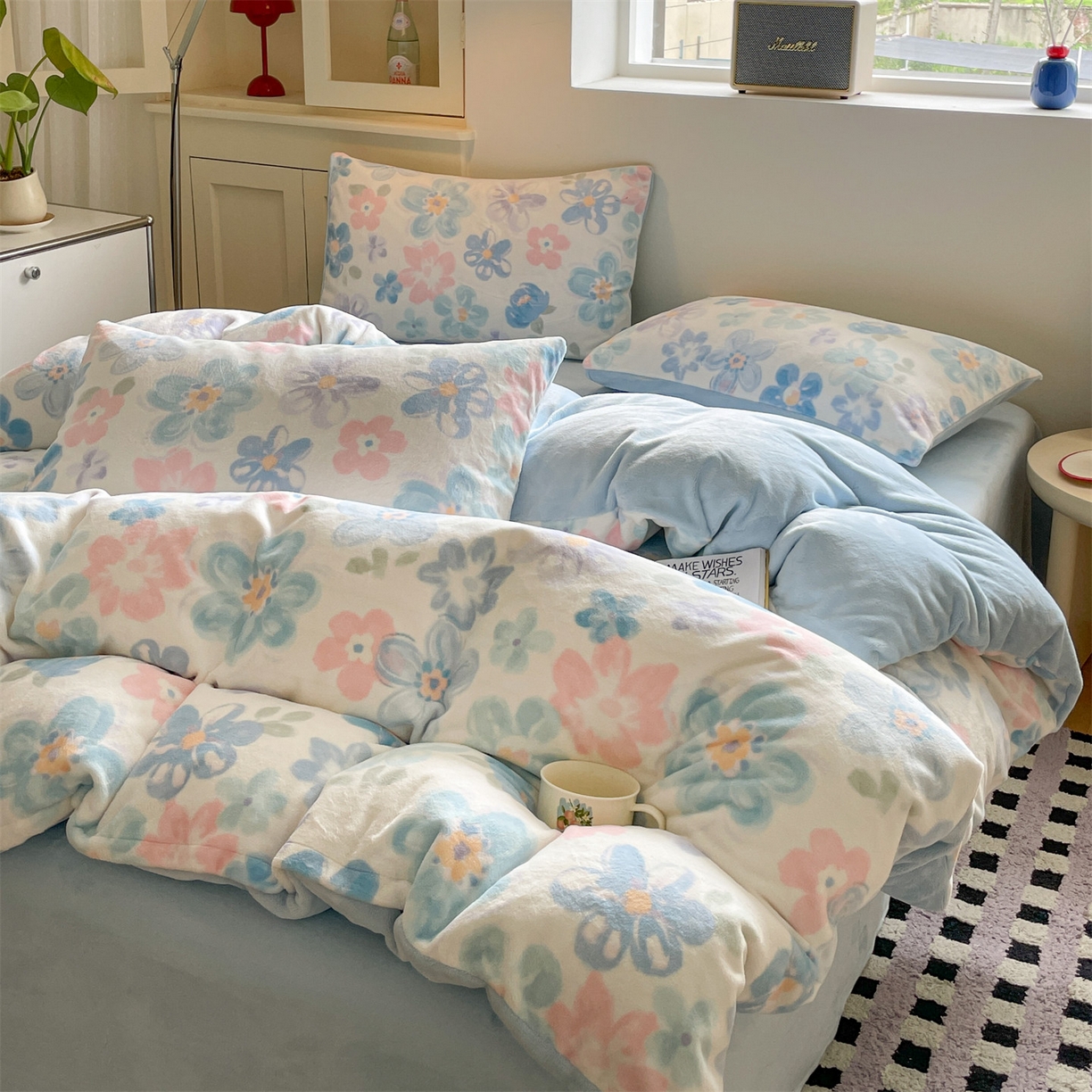 91家纺网 家纺一手货源 找家纺 如约 2025新款印花牛奶绒四件套 向阳花开