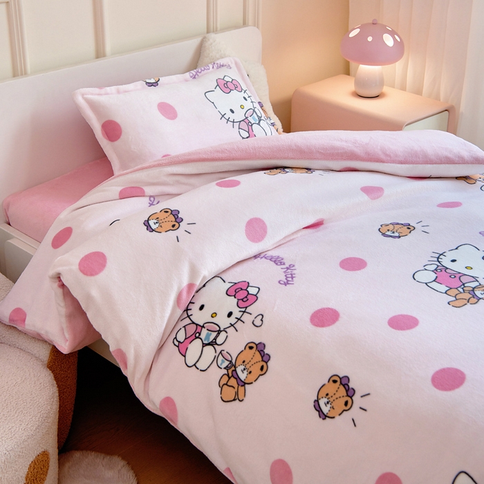 91家纺网 家纺一手货源 找家纺 吉咪兔家纺 2024新品正版三丽鸥库洛米美乐蒂牛奶绒幼儿园被子三件套保暖被褥六件套 泡泡KT猫