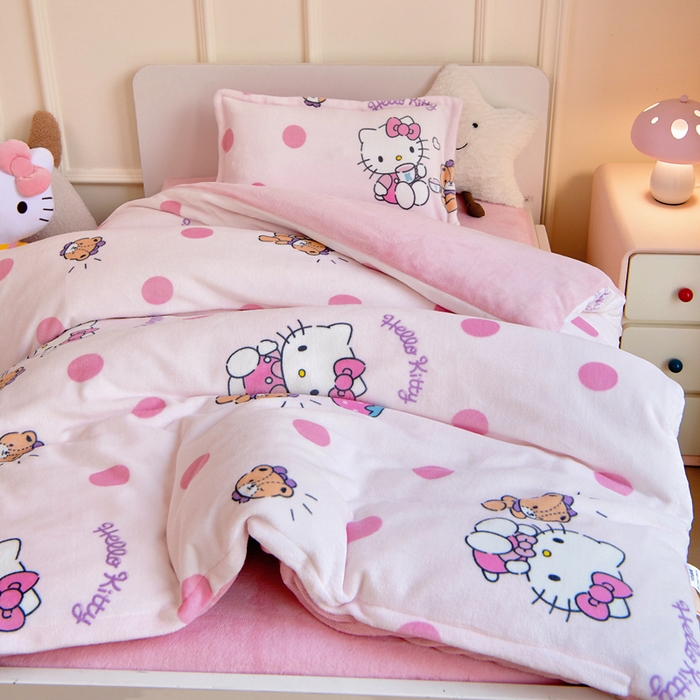 91家纺网 家纺一手货源 找家纺 吉咪兔家纺 2024新品正版三丽鸥库洛米美乐蒂牛奶绒幼儿园被子三件套保暖被褥六件套 泡泡KT猫