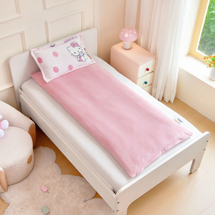 91家纺网 家纺一手货源 找家纺 吉咪兔家纺 2024新品正版三丽鸥库洛米美乐蒂牛奶绒幼儿园被子三件套保暖被褥六件套 泡泡KT猫