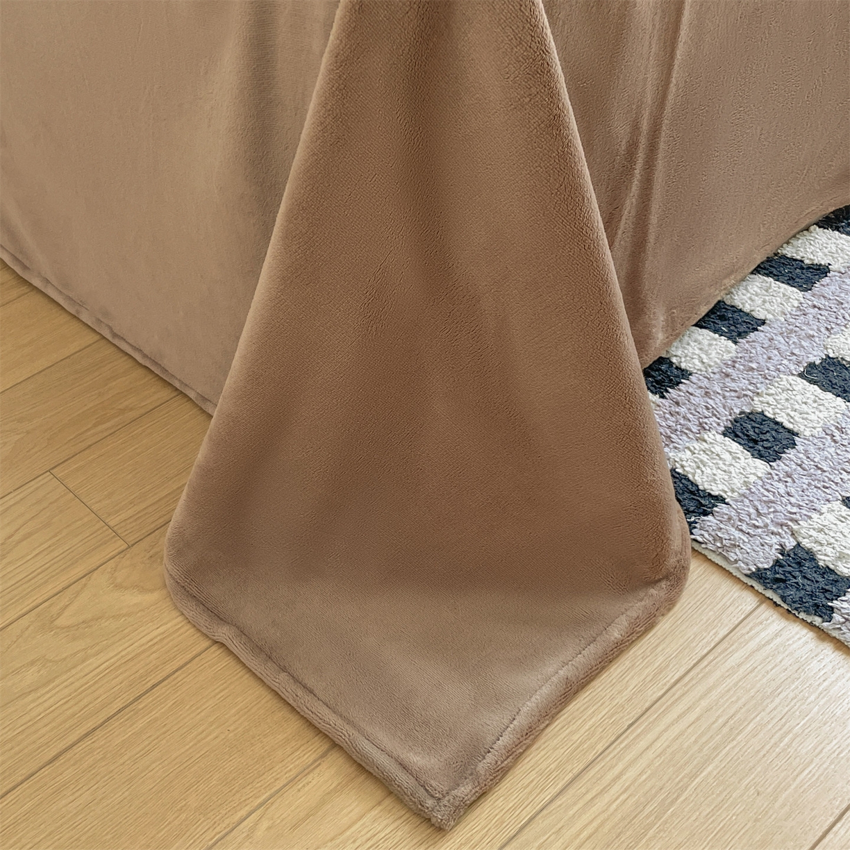 91家纺网 家纺一手货源 找家纺 如约 2025新款印花牛奶绒四件套 萱草梦-咖