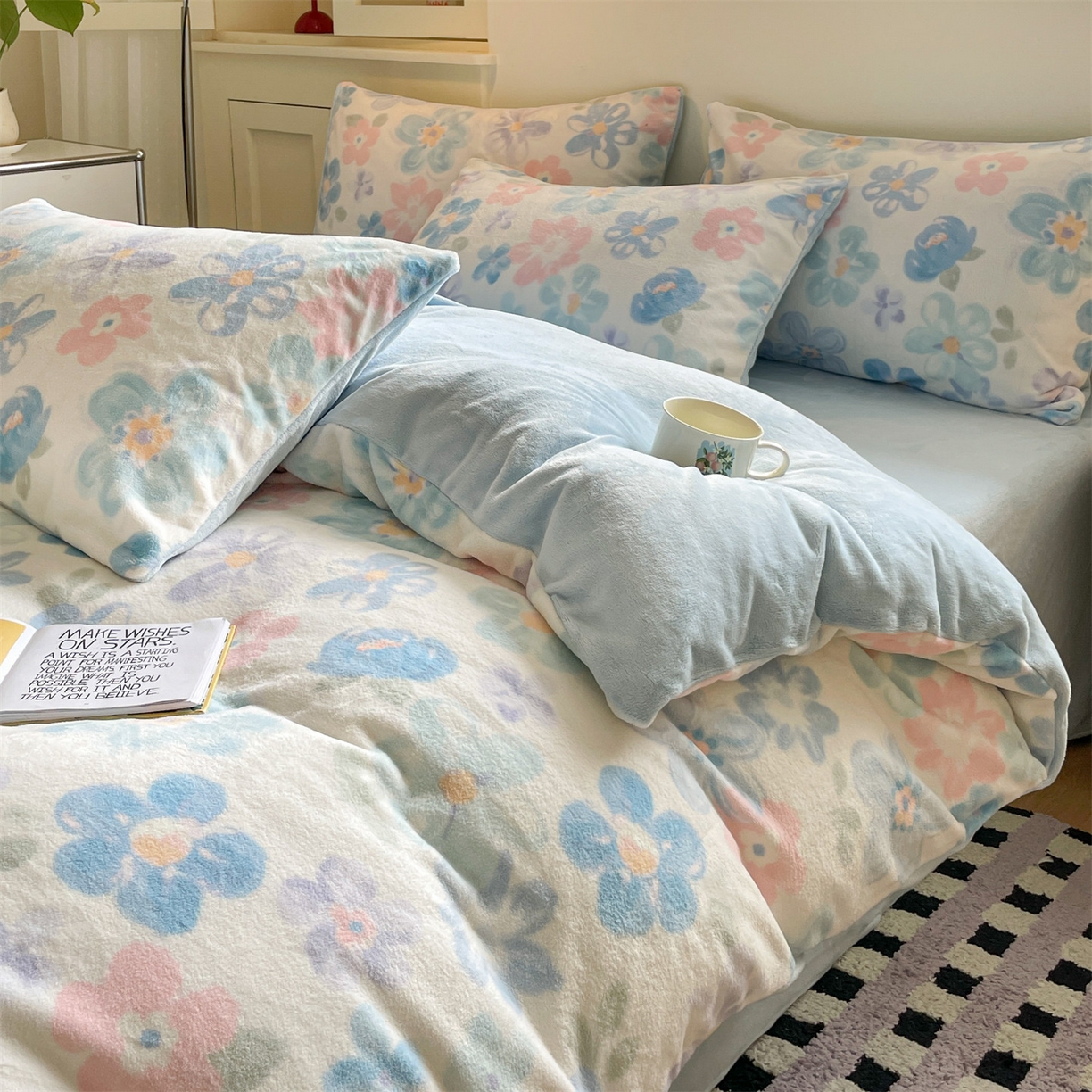 91家纺网 家纺一手货源 找家纺 如约 2025新款印花牛奶绒四件套 向阳花开