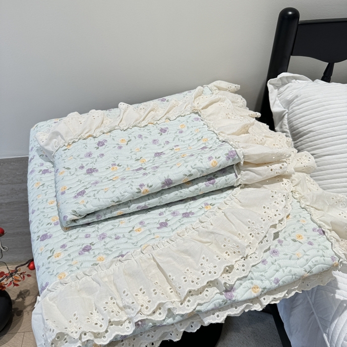 91家纺网 家纺一手货源 找家纺 奈萝家纺 2025新款全棉纯棉床盖三件套可配同款四季被同款被套 稚嫩蔷薇