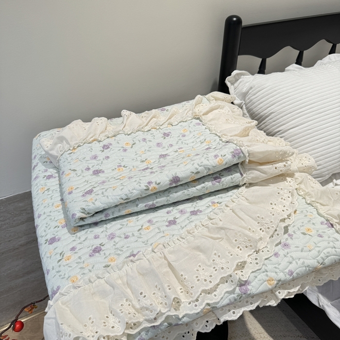 91家纺网 家纺一手货源 找家纺 奈萝家纺 2025新款全棉纯棉床盖三件套可配同款四季被同款被套 稚嫩蔷薇