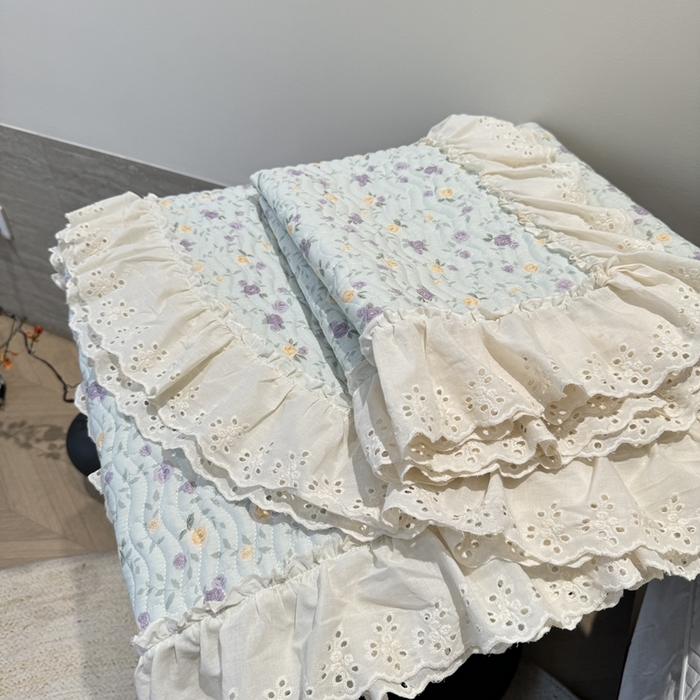 91家纺网 家纺一手货源 找家纺 奈萝家纺 2025新款全棉纯棉床盖三件套可配同款四季被同款被套 稚嫩蔷薇