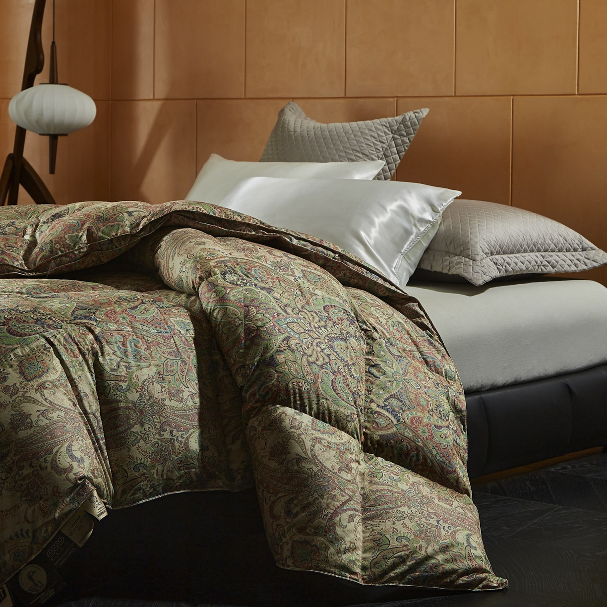 91家纺网 家纺一手货源 找家纺 （总）暖羽屋羽绒馆 2025新款风情鹅绒丝被子羽绒被芯双人婚庆冬被白鹅绒被子