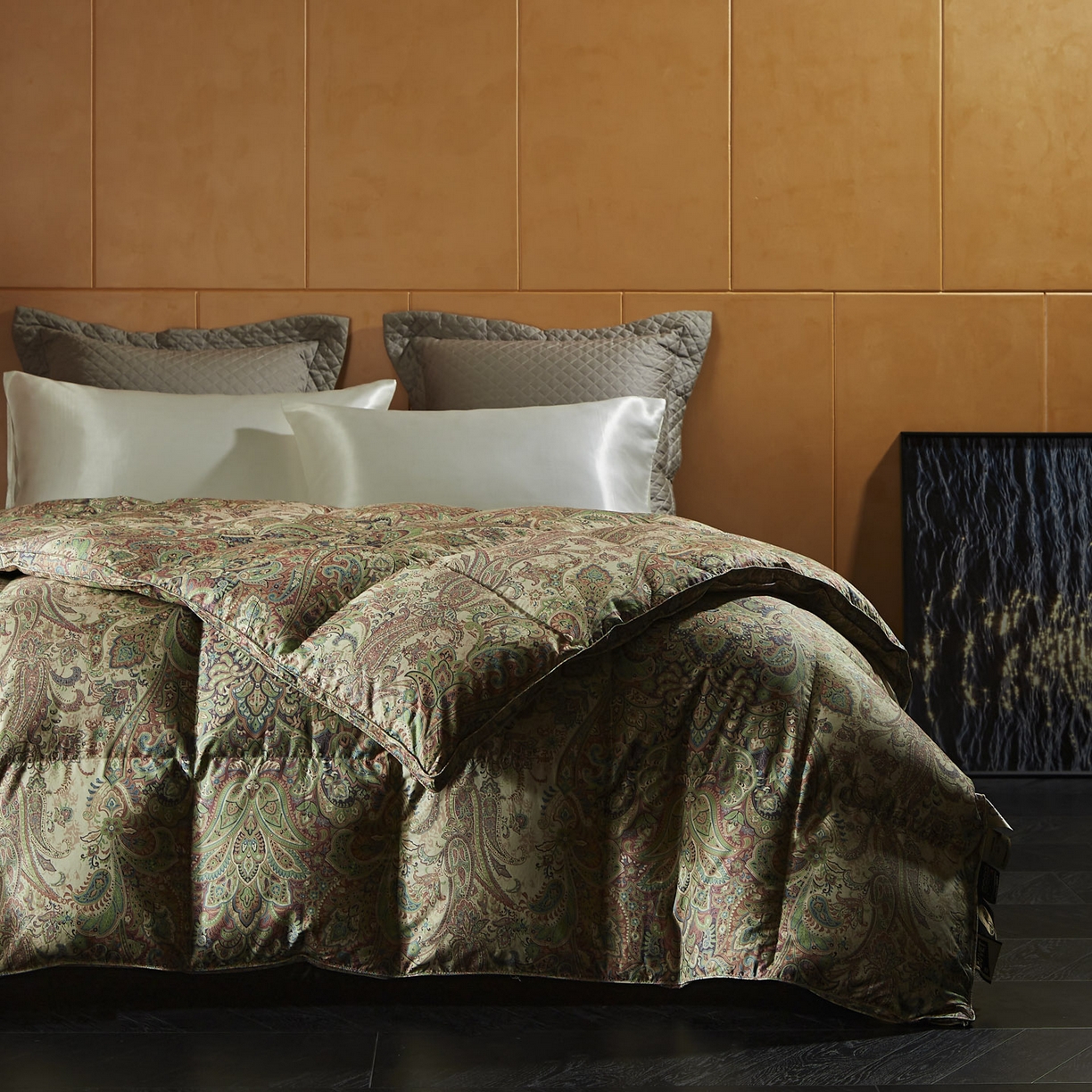 91家纺网 家纺一手货源 找家纺 暖羽屋羽绒馆 2025新款风情鹅绒丝被子羽绒被芯双人婚庆冬被白鹅绒被子 H 佩丽丝