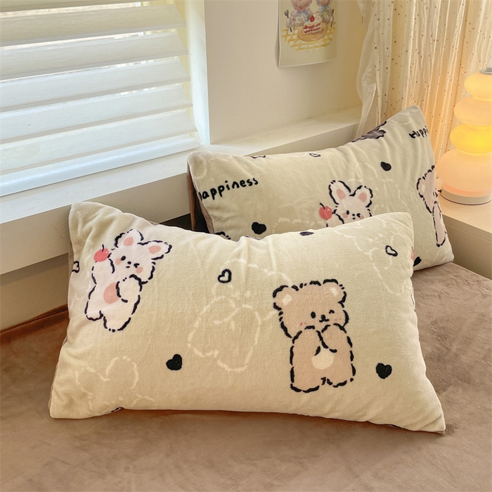 91家纺网 家纺一手货源 找家纺 如约 2025新款印花牛奶绒四件套 可爱熊仔