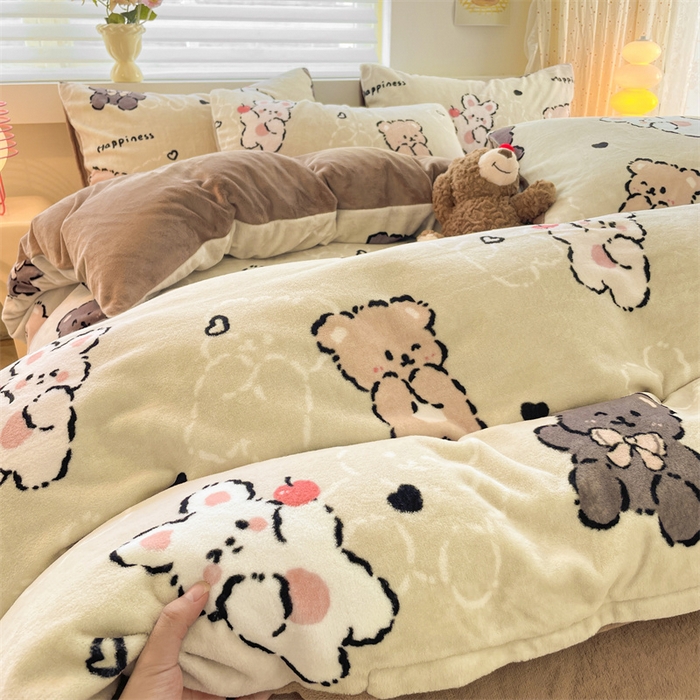 91家纺网 家纺一手货源 找家纺 如约 2025新款印花牛奶绒四件套 可爱熊仔