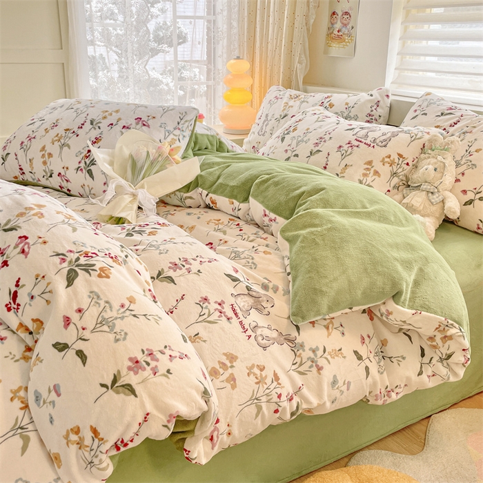 91家纺网 家纺一手货源 找家纺 如约 2025新款印花牛奶绒四件套 花田梦