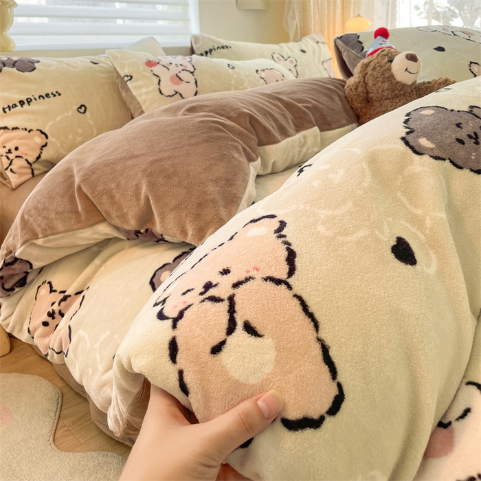 91家纺网 家纺一手货源 找家纺 如约 2025新款印花牛奶绒四件套 可爱熊仔