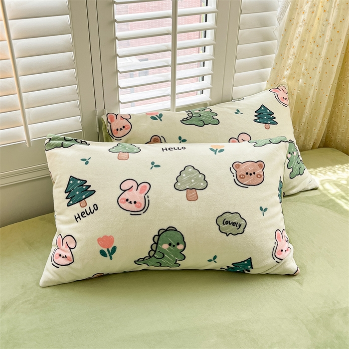 91家纺网 家纺一手货源 找家纺 如约 2025新款印花牛奶绒四件套 动物乐园