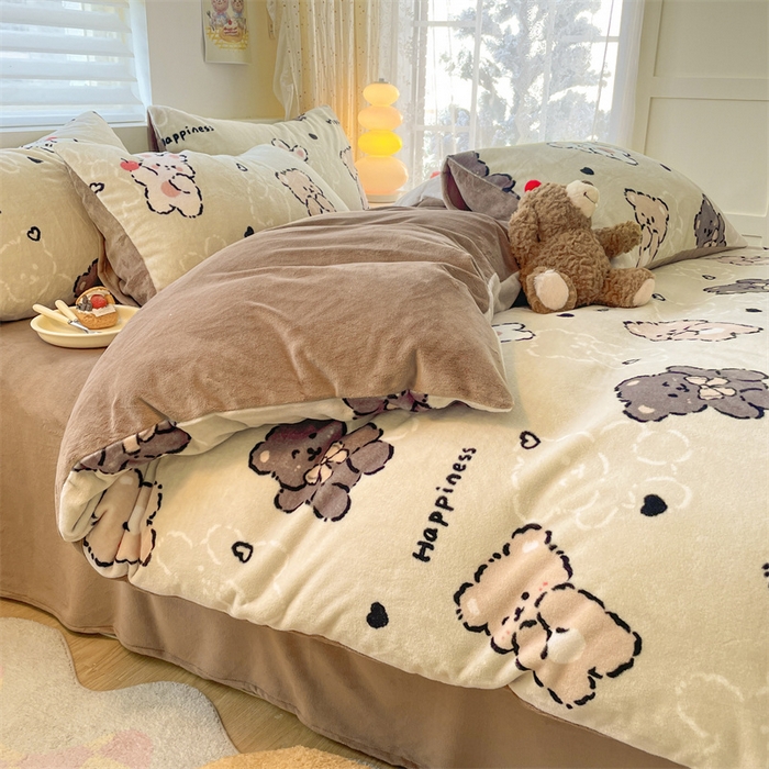 91家纺网 家纺一手货源 找家纺 如约 2025新款印花牛奶绒四件套 可爱熊仔