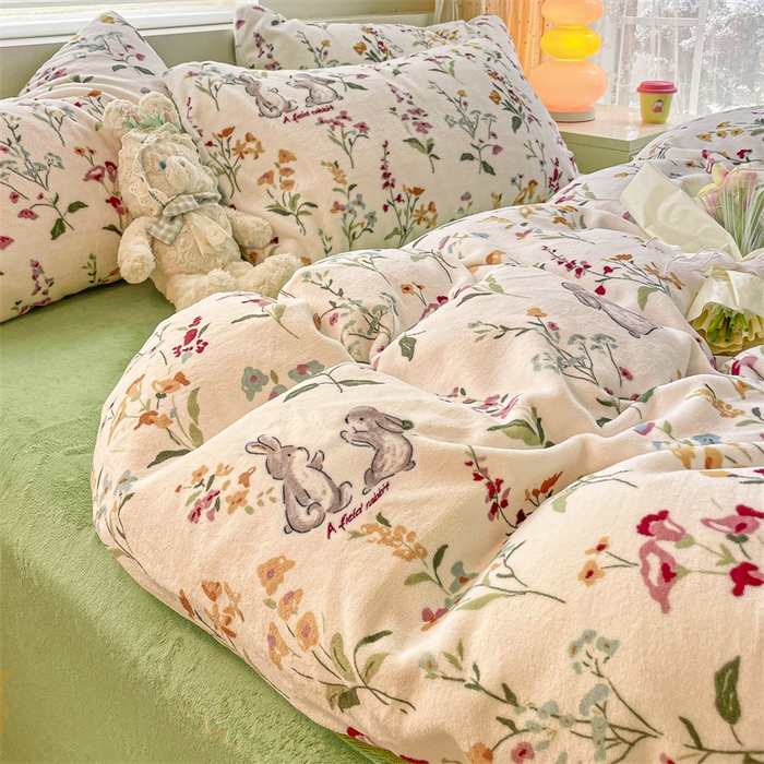 91家纺网 家纺一手货源 找家纺 如约 2025新款印花牛奶绒四件套 花田梦