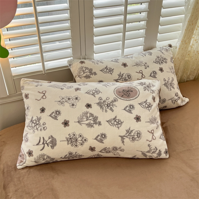 91家纺网 家纺一手货源 找家纺 如约 2025新款印花牛奶绒四件套 芭提雅