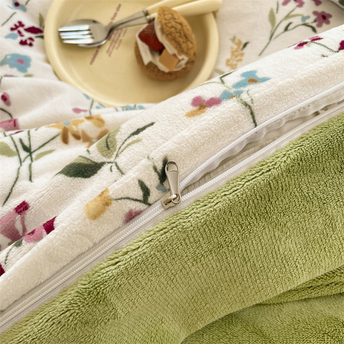 91家纺网 家纺一手货源 找家纺 如约 2025新款印花牛奶绒四件套 花田梦