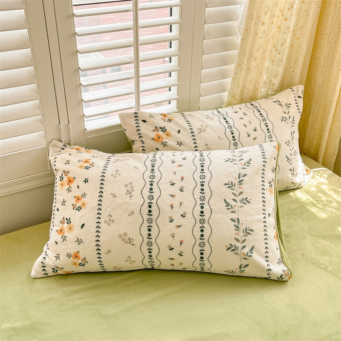 91家纺网 家纺一手货源 找家纺 如约 2025新款印花牛奶绒四件套 碧城春泥-绒