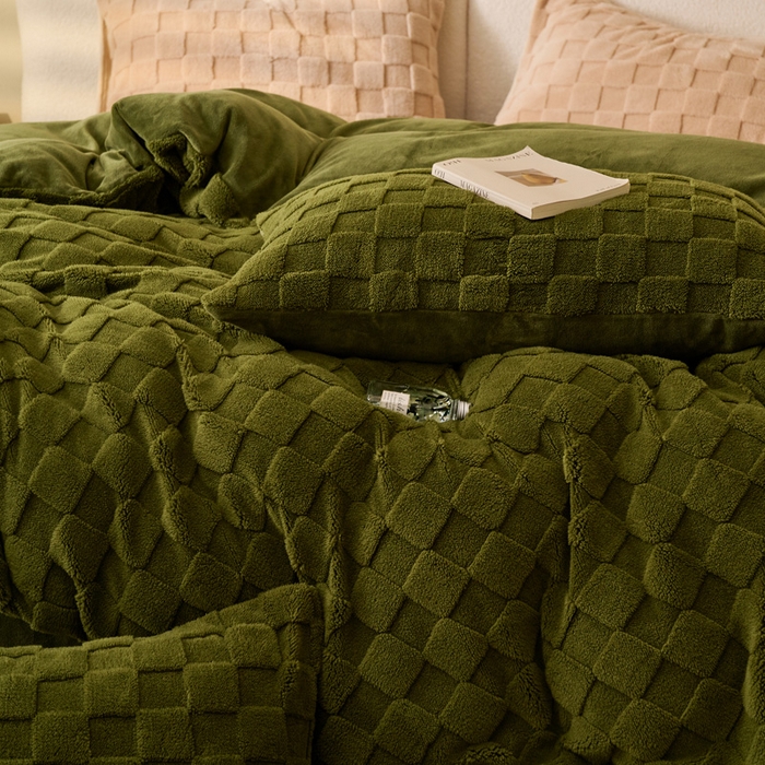 91家纺网 家纺一手货源 找家纺 晨曦家纺 2025新款加厚高克重230克塔芙绒牛奶绒单被套-初暖系列 初暖-茶绿