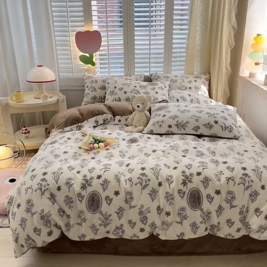 91家纺网 家纺一手货源 找家纺 如约 2025新款印花牛奶绒四件套 芭提雅