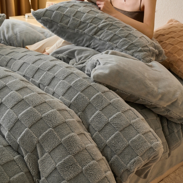 91家纺网 家纺一手货源 找家纺 晨曦家纺 2025新款加厚高克重230克塔芙绒牛奶绒单被套-初暖系列 初暖-高级灰