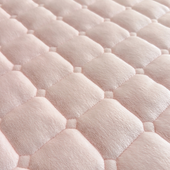 91家纺网 家纺一手货源 找家纺 小叮当家纺仓储工厂店 2025新款牛奶绒夹棉印花床垫学生图 绒床垫-藕粉