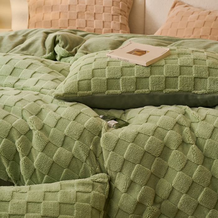 91家纺网 家纺一手货源 找家纺 晨曦家纺 2025新款加厚高克重230克塔芙绒牛奶绒单被套-初暖系列 初暖-果绿