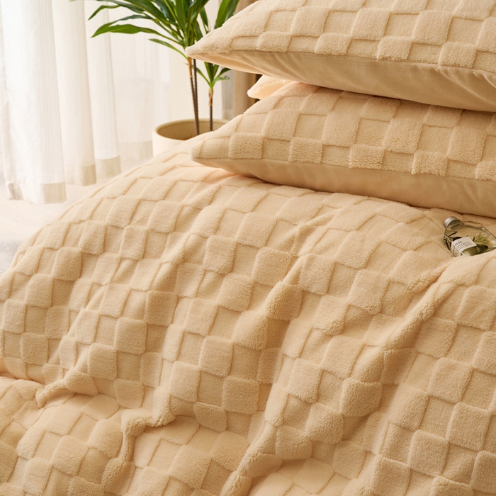 91家纺网 家纺一手货源 找家纺 晨曦家纺 2025新款加厚高克重230克塔芙绒牛奶绒单被套-初暖系列 初暖-奶黄