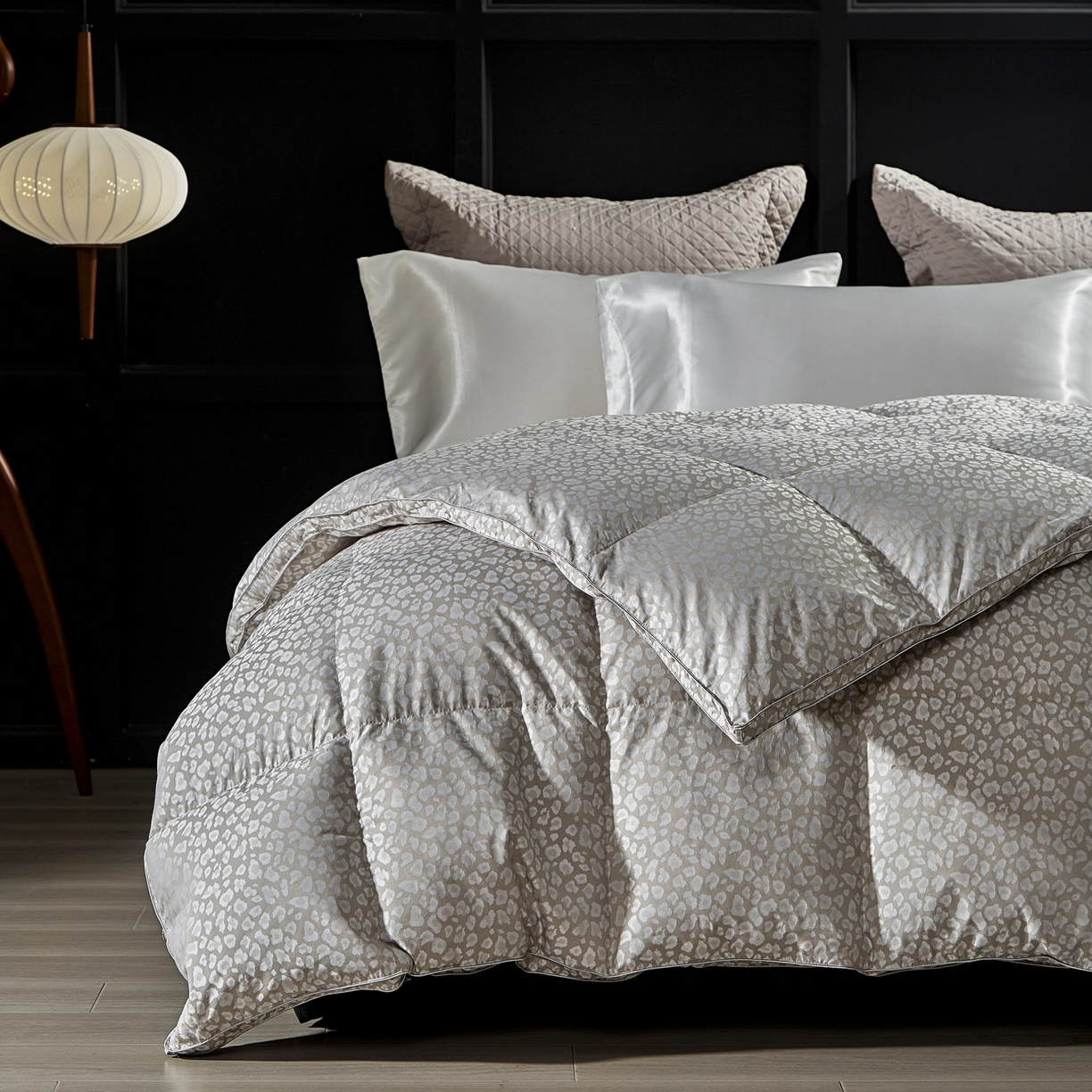 91家纺网 家纺一手货源 找家纺 暖羽屋羽绒馆 2025新款绒子95白鸭绒被子羽绒被双人婚庆加厚冬被春秋被芯 Q魅惑 灰