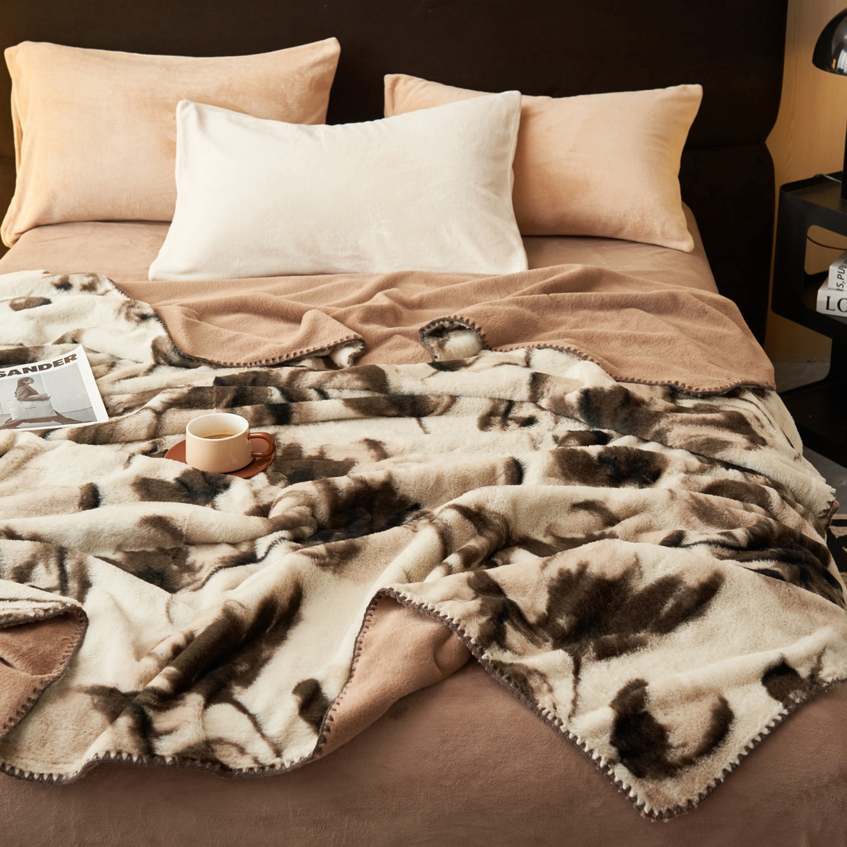 91家纺网 家纺一手货源 找家纺 （总）晨曦家纺 2025新款兔毛绒海獭绒双层毛毯三角针复合毛毯