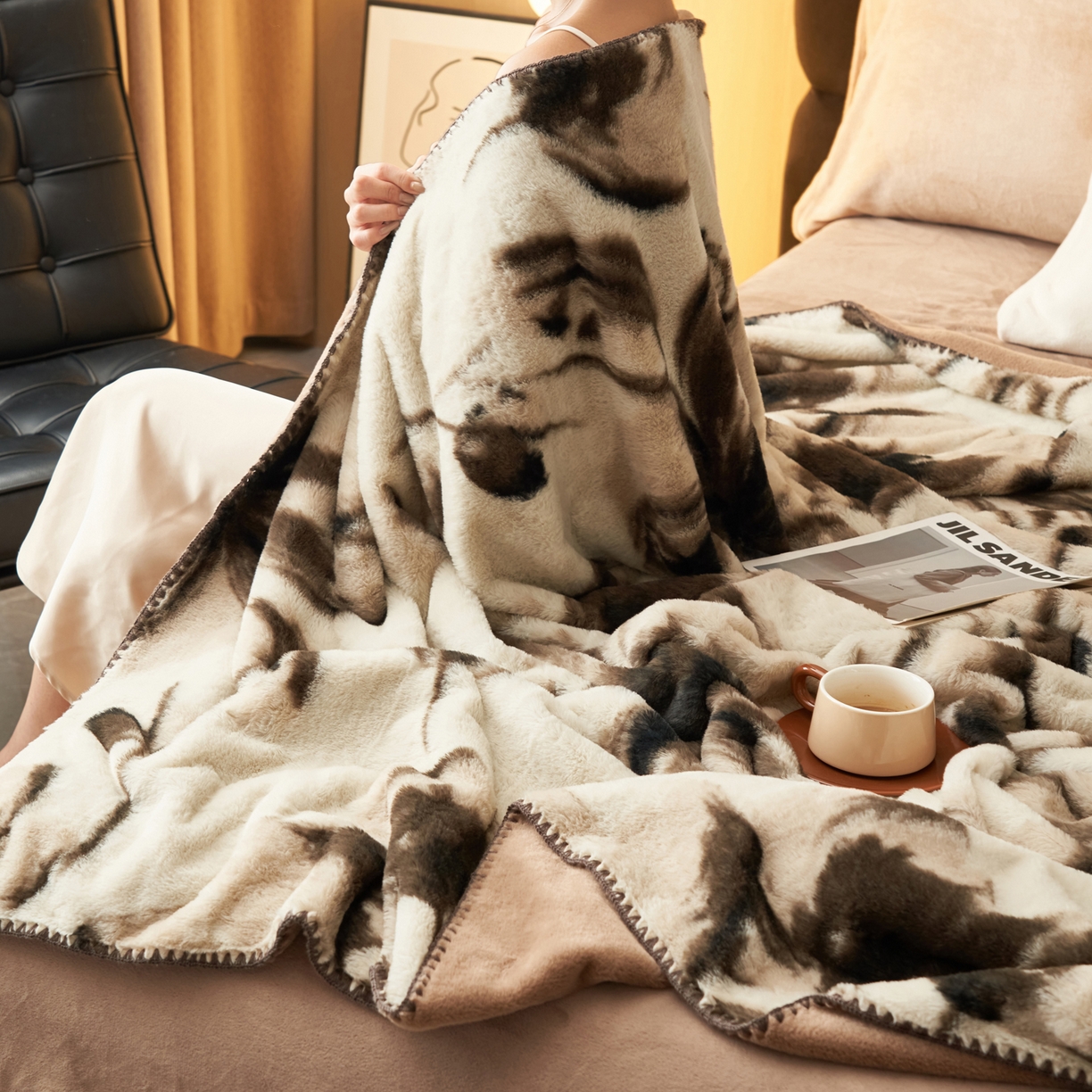 91家纺网 家纺一手货源 找家纺 （总）晨曦家纺 2025新款兔毛绒海獭绒双层毛毯三角针复合毛毯