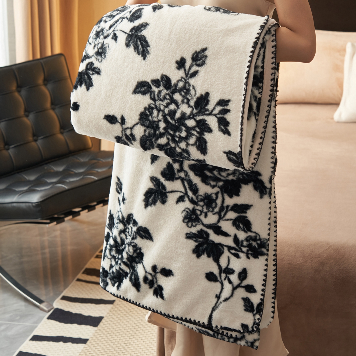 91家纺网 家纺一手货源 找家纺 （总）晨曦家纺 2025新款兔毛绒海獭绒双层毛毯三角针复合毛毯