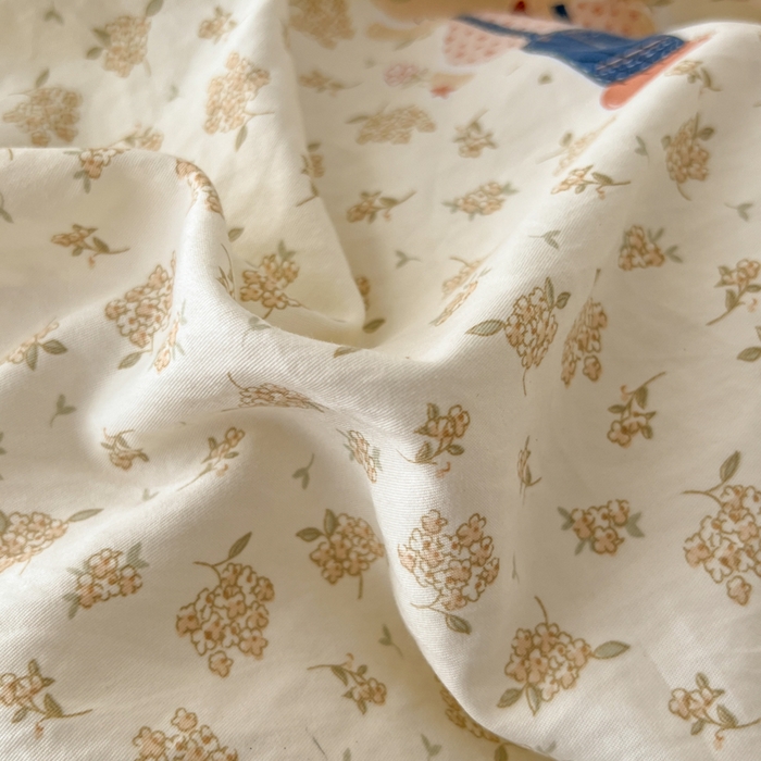 91家纺网 家纺一手货源 找家纺 漫仙阁家纺 2025新款斜纹印花被 春秋被 冬被 单人双人款被子 绅士小象-米黄