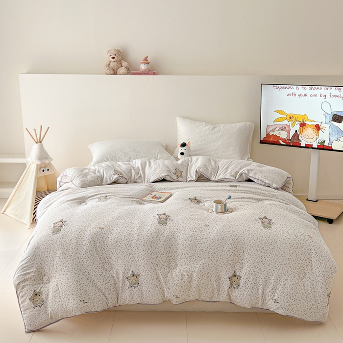 91家纺网 家纺一手货源 找家纺 漫仙阁家纺 2025新款斜纹印花被 春秋被 冬被 单人双人款被子 紫色小熊