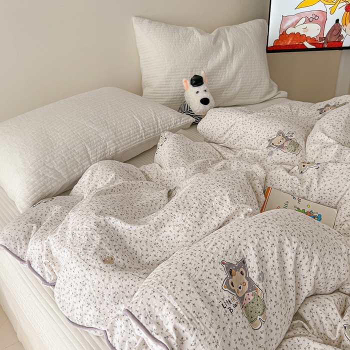 91家纺网 家纺一手货源 找家纺 漫仙阁家纺 2025新款斜纹印花被 春秋被 冬被 单人双人款被子 紫色小熊
