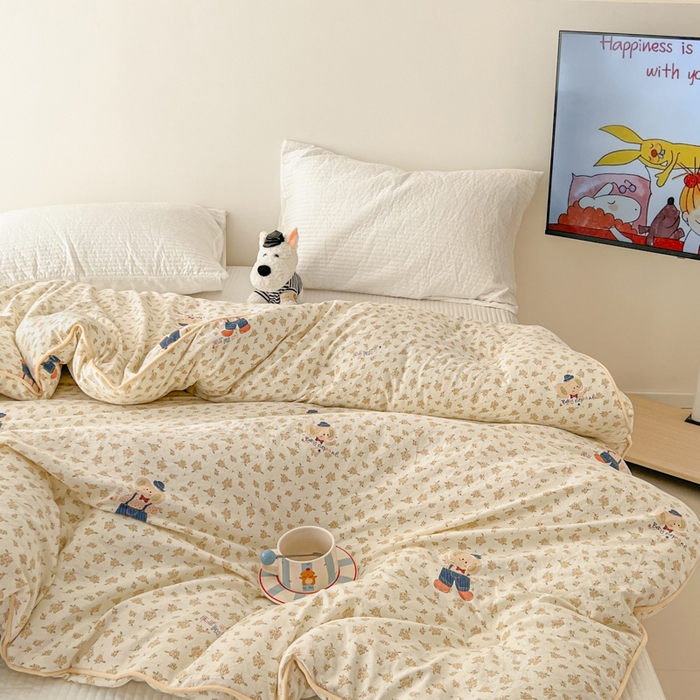 91家纺网 家纺一手货源 找家纺 漫仙阁家纺 2025新款斜纹印花被 春秋被 冬被 单人双人款被子 绅士小象-米黄