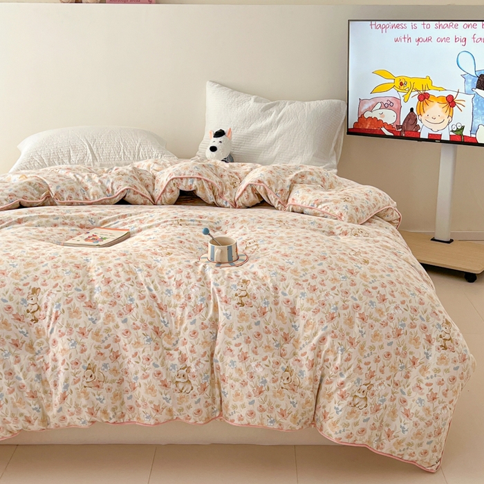 91家纺网 家纺一手货源 找家纺 漫仙阁家纺 2025新款斜纹印花被 春秋被 冬被 单人双人款被子 粉小兔