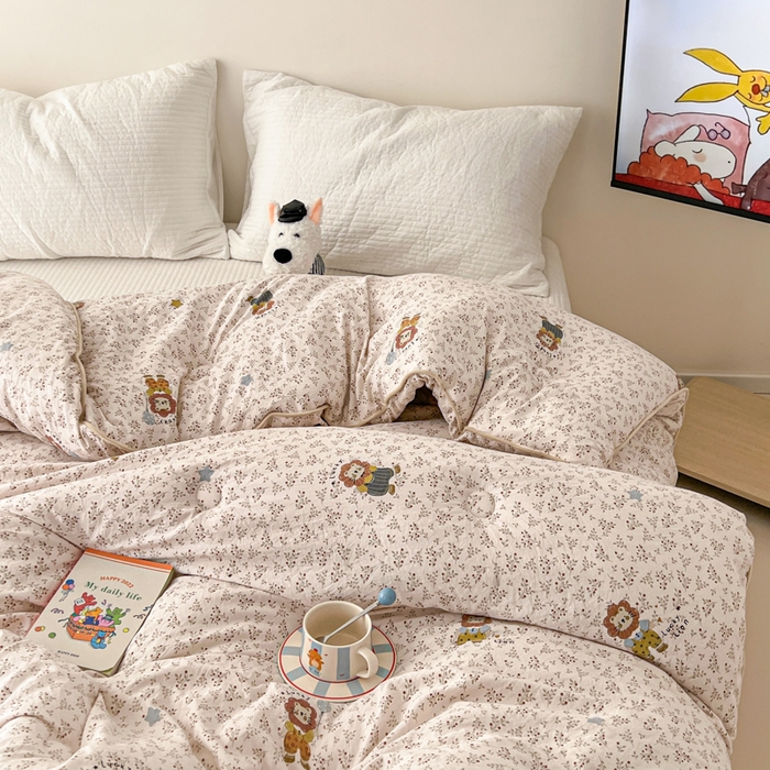 91家纺网 家纺一手货源 找家纺 漫仙阁家纺 2025新款斜纹印花被 春秋被 冬被 单人双人款被子 萌宠小狮子