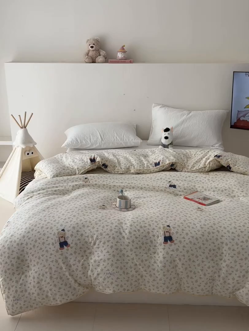 91家纺网 家纺一手货源 找家纺 漫仙阁家纺 2025新款斜纹印花被 春秋被 冬被 单人双人款被子 绅士小象-米黄