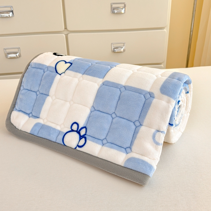 91家纺网 家纺一手货源 找家纺 小叮当家纺仓储工厂店 2025新款牛奶绒夹棉印花床垫学生图 绒床垫-熊猫乐园蓝色