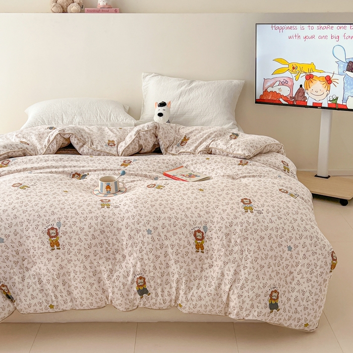 91家纺网 家纺一手货源 找家纺 漫仙阁家纺 2025新款斜纹印花被 春秋被 冬被 单人双人款被子 萌宠小狮子