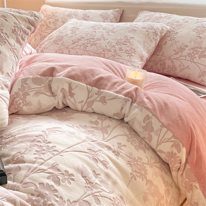 91家纺网 家纺一手货源 找家纺 （总）如约 2025新款A类雕花牛奶绒四件套