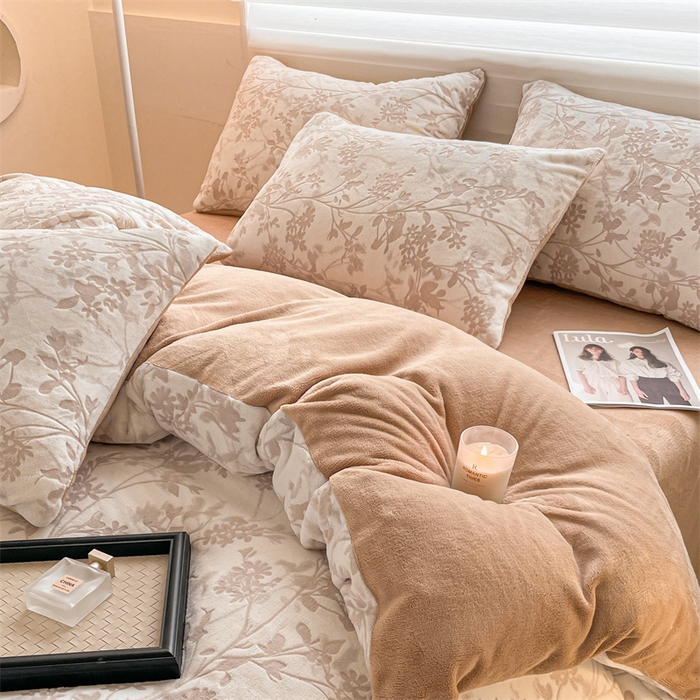 91家纺网 家纺一手货源 找家纺 如约 2025新款A类雕花牛奶绒四件套 花朝梦-咖