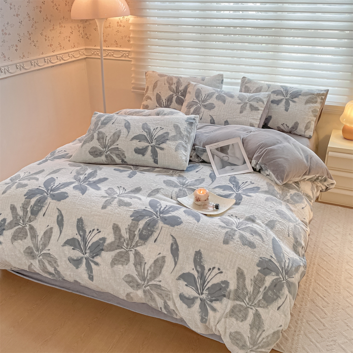 91家纺网 家纺一手货源 找家纺 如约 2025新款A类雕花牛奶绒四件套 素花疏影-蓝