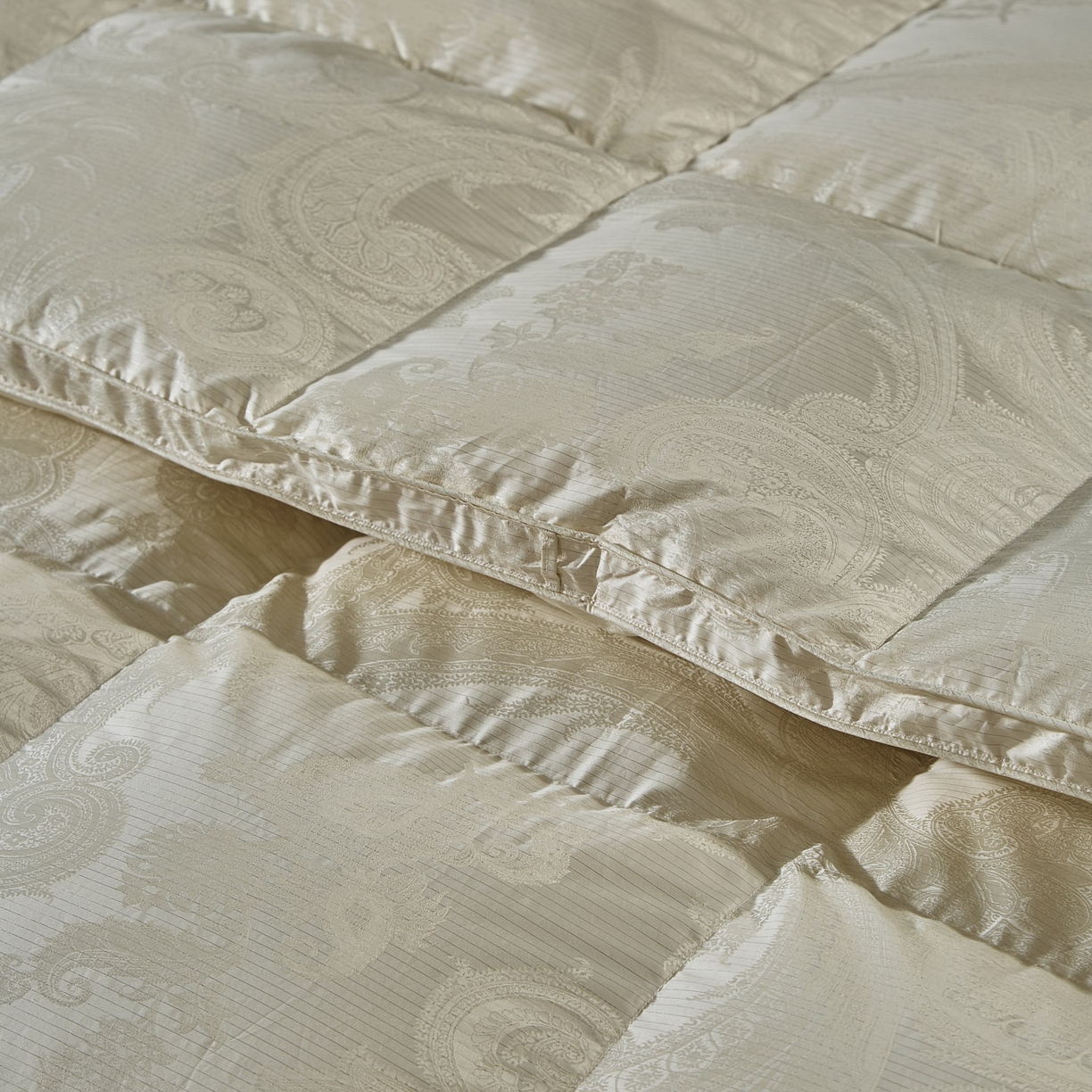 91家纺网 家纺一手货源 找家纺 暖羽屋羽绒馆 2025新款180s大提花95鸭绒被带质检羽绒被芯婚庆双人羽绒被子 D浮云 金