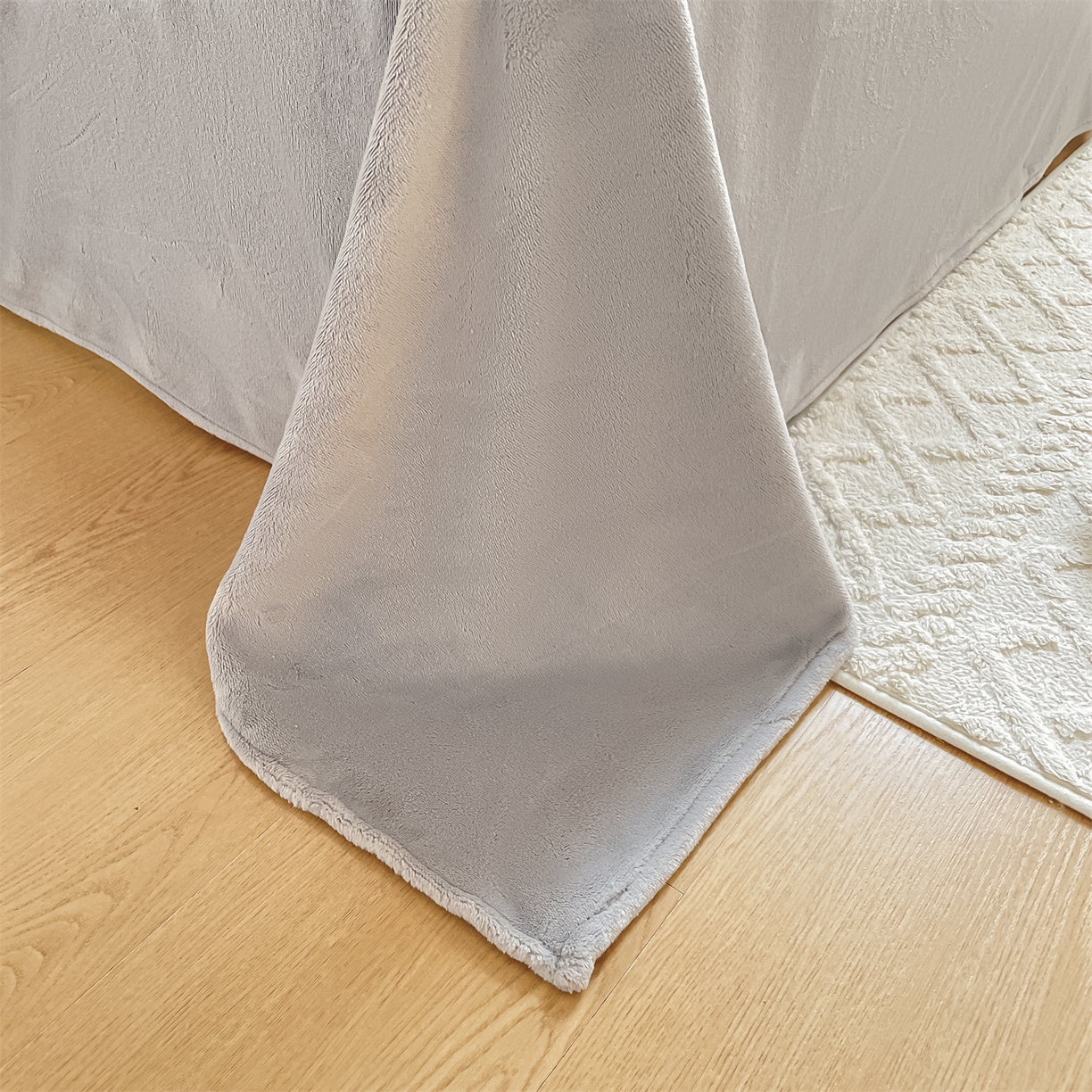 91家纺网 家纺一手货源 找家纺 如约 2025新款A类雕花牛奶绒四件套 素花疏影-蓝