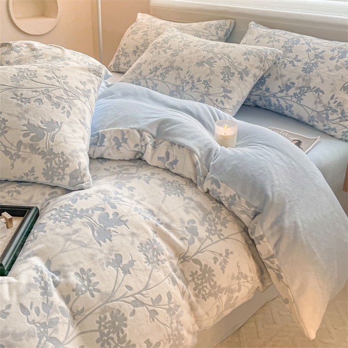 91家纺网 家纺一手货源 找家纺 如约 2025新款A类雕花牛奶绒四件套 花朝梦-蓝