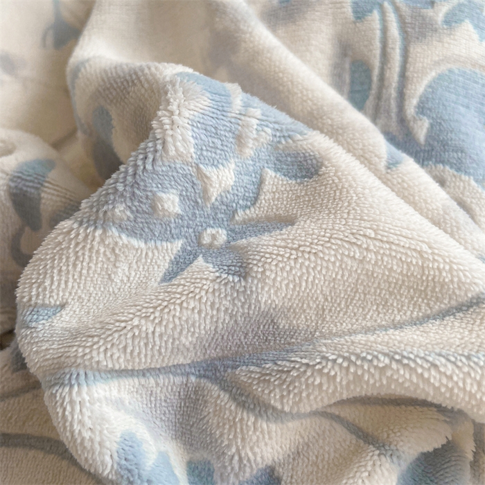 91家纺网 家纺一手货源 找家纺 如约 2025新款A类雕花牛奶绒四件套 花朝梦-蓝