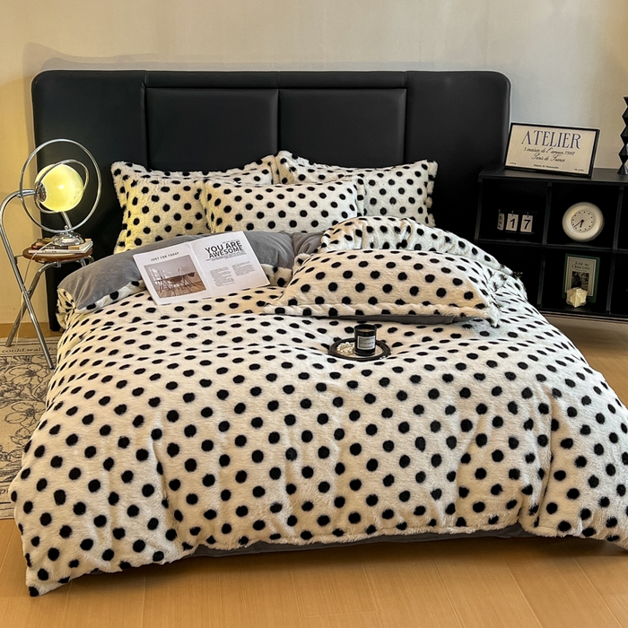 91家纺网 家纺一手货源 找家纺 一比一家纺 2025新款亲肤舒适兔毛绒兔兔绒牛奶绒四件套 波点-奶白