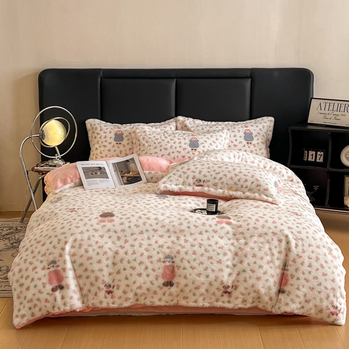 91家纺网 家纺一手货源 找家纺 一比一家纺 2025新款亲肤舒适兔毛绒兔兔绒牛奶绒四件套 花园兔